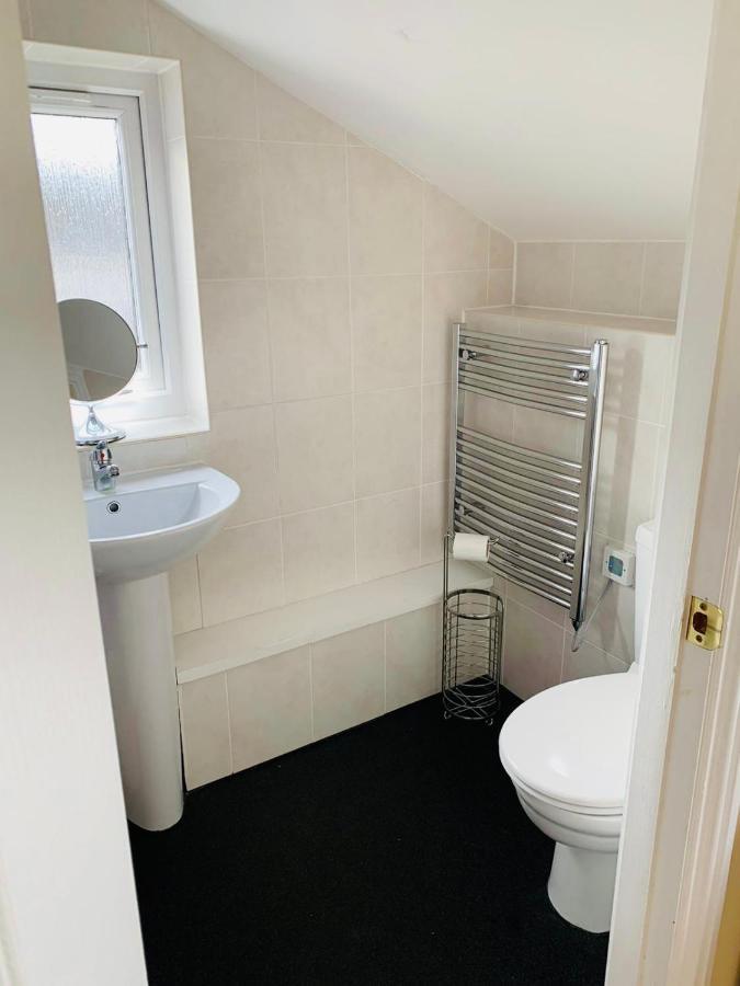 Nevis Rooms - Self Check In With Free Onsite Parking Inverlochy Eksteriør bilde