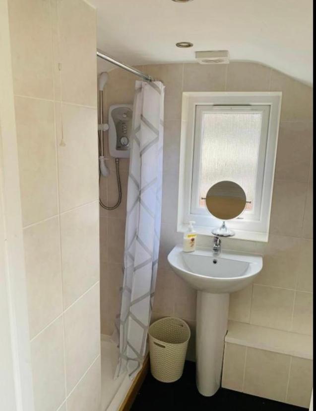 Nevis Rooms - Self Check In With Free Onsite Parking Inverlochy Eksteriør bilde